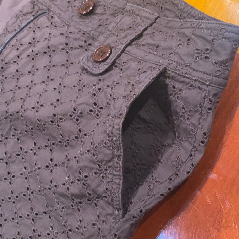 Shorts - Picture 6 of 8